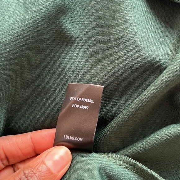 Lulu’s Women’s Green Longsleeve Ruffle Dress Size XL in Green - Picture 5 of 6